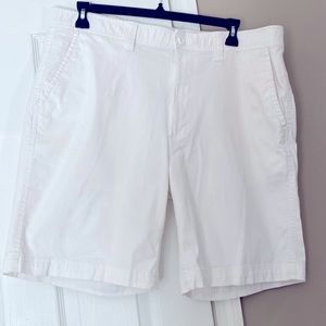 St John’s Bay Men’s Big & Tall White Shorts